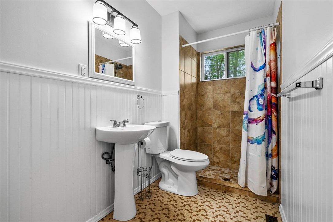109 Meadowvue Dr