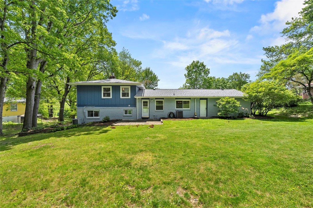 109 Meadowvue Dr