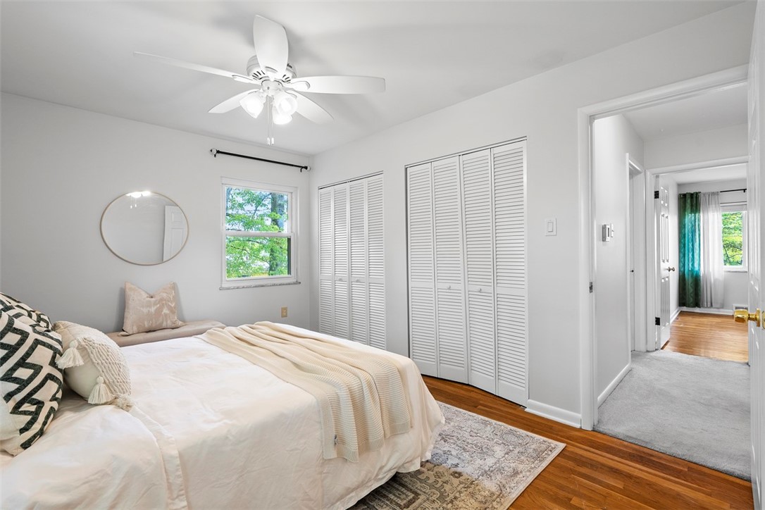 109 Meadowvue Dr