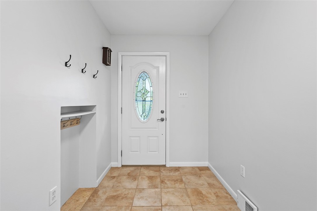 109 Meadowvue Dr