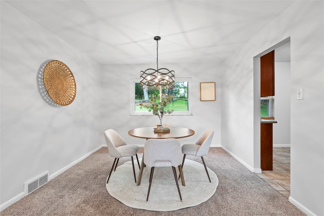 109 Meadowvue Dr