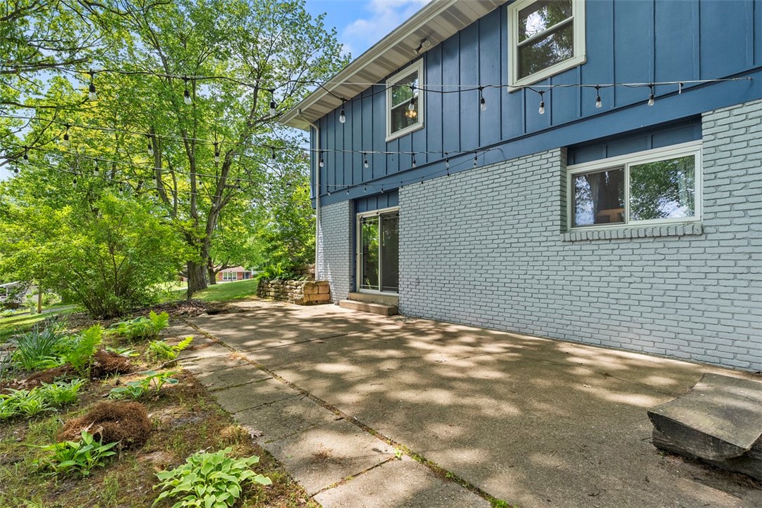 109 Meadowvue Dr