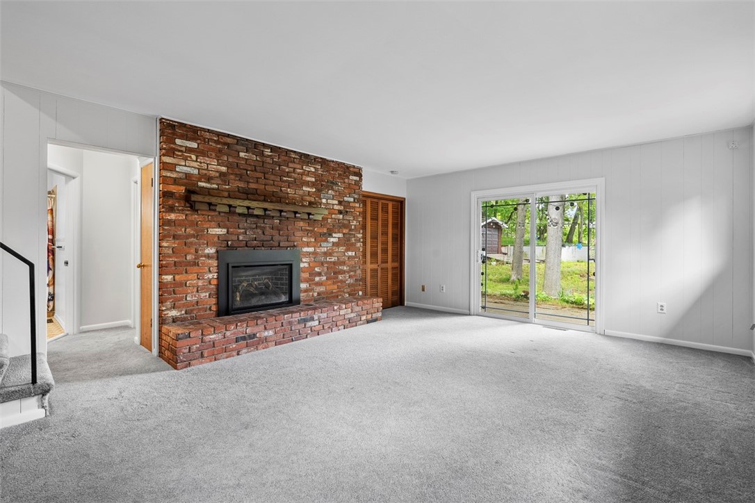 109 Meadowvue Dr
