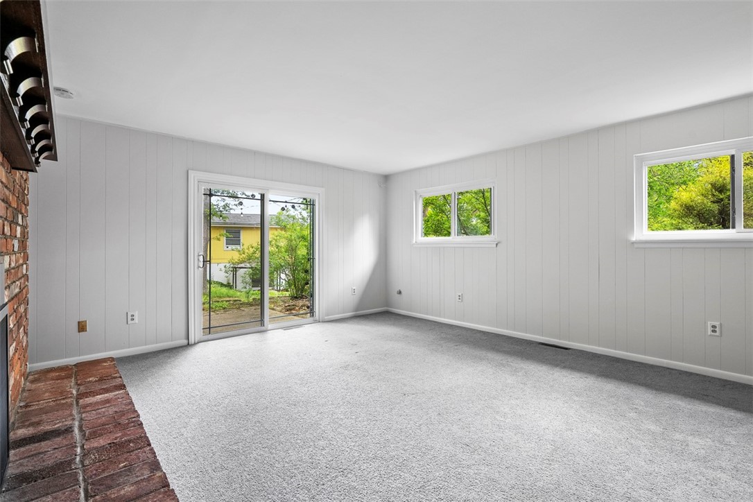 109 Meadowvue Dr