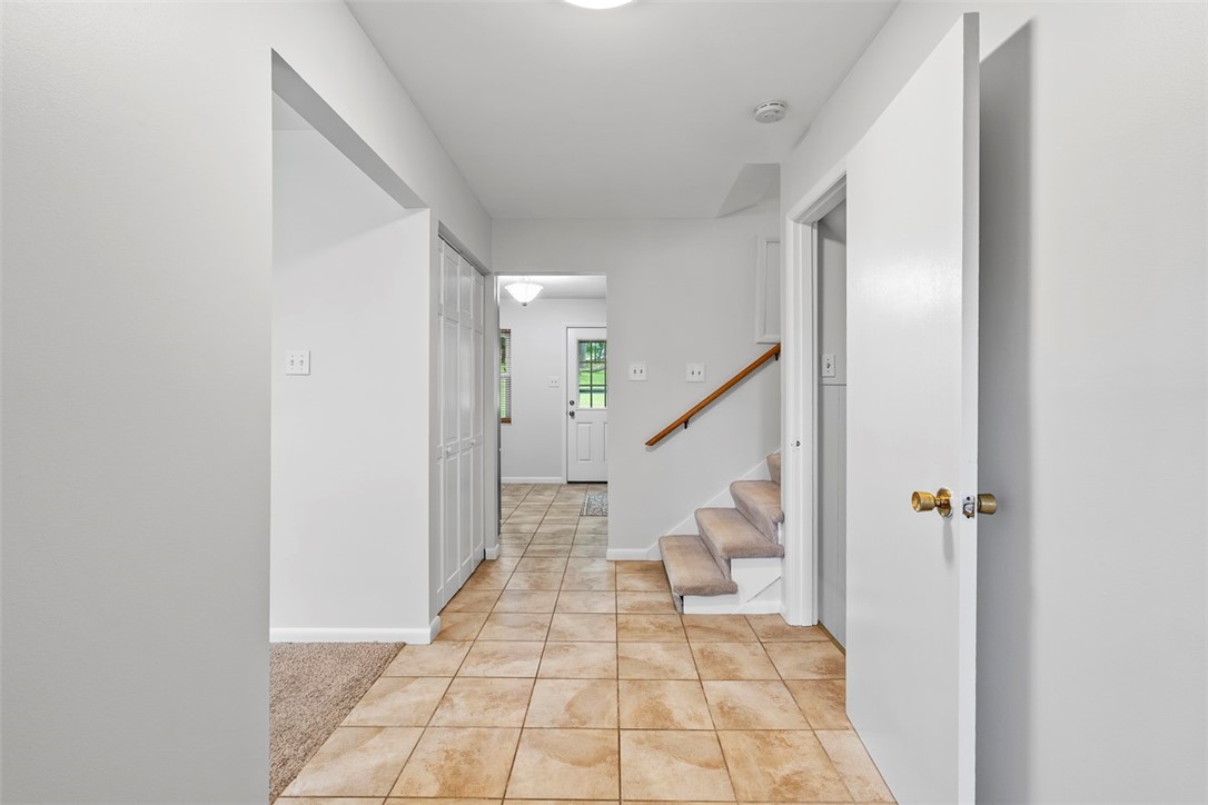 109 Meadowvue Dr