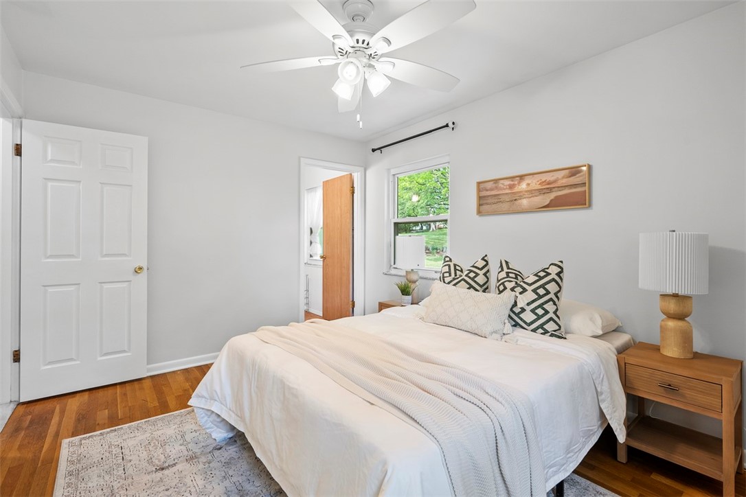109 Meadowvue Dr
