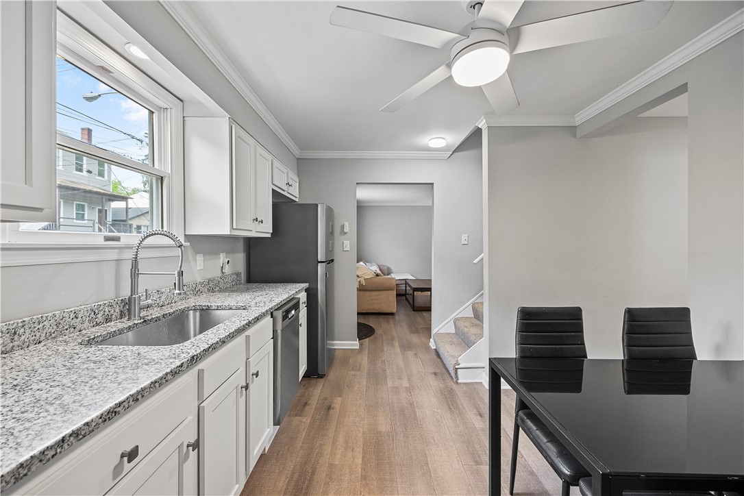 48 Glenmore Ave