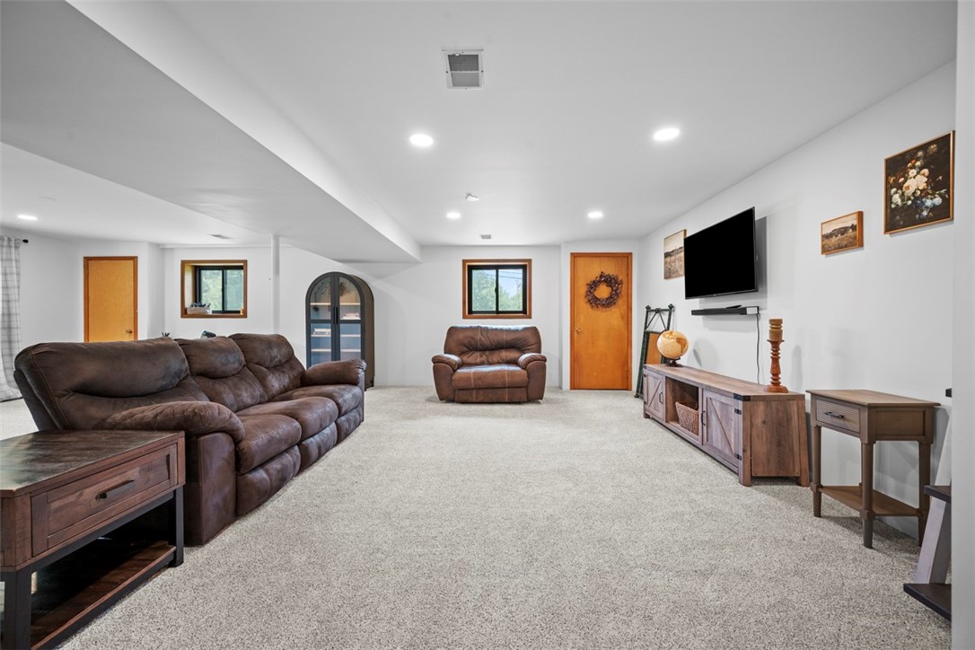 3846 Green Garden Rd
