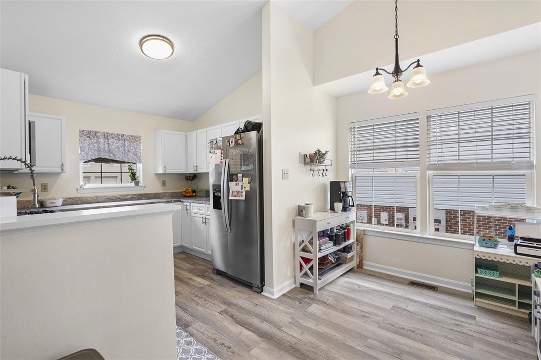 196 Oakbrook Cir