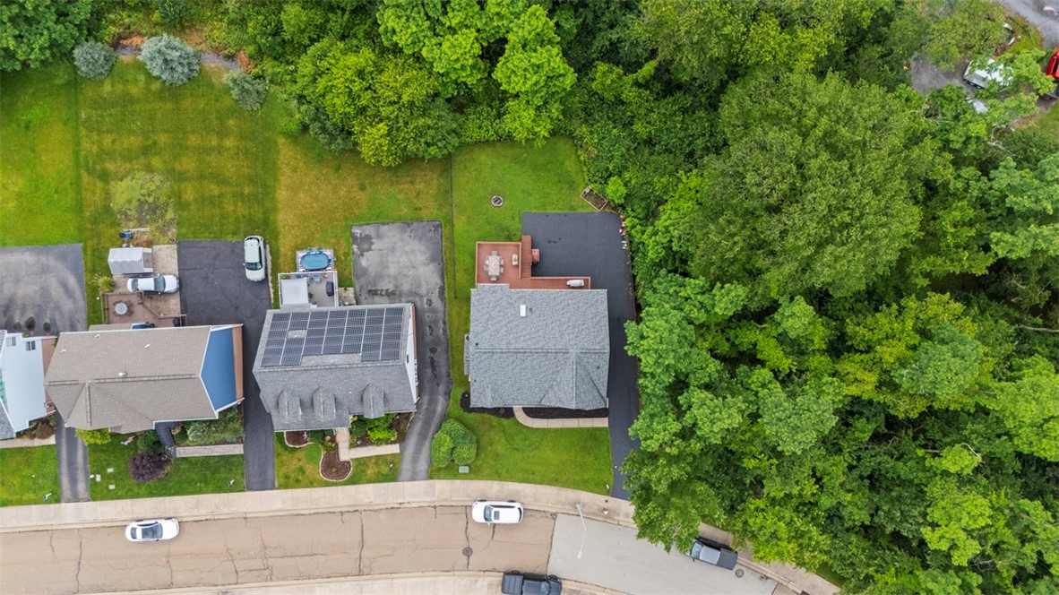 196 Oakbrook Cir