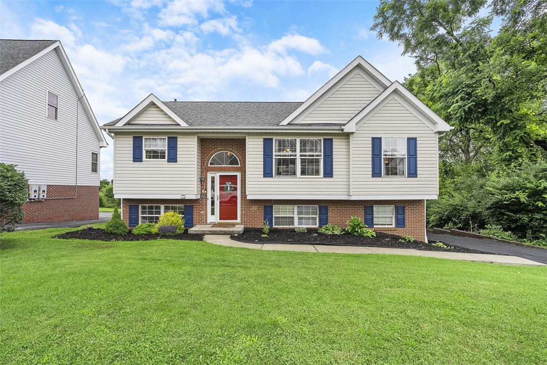 196 Oakbrook Cir