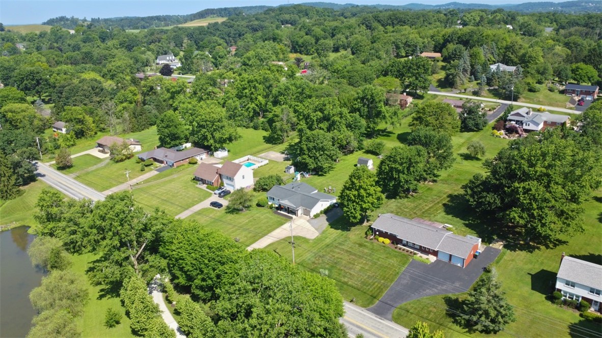 8609 Peters Rd