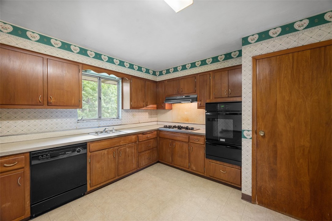 113 Claridge Dr