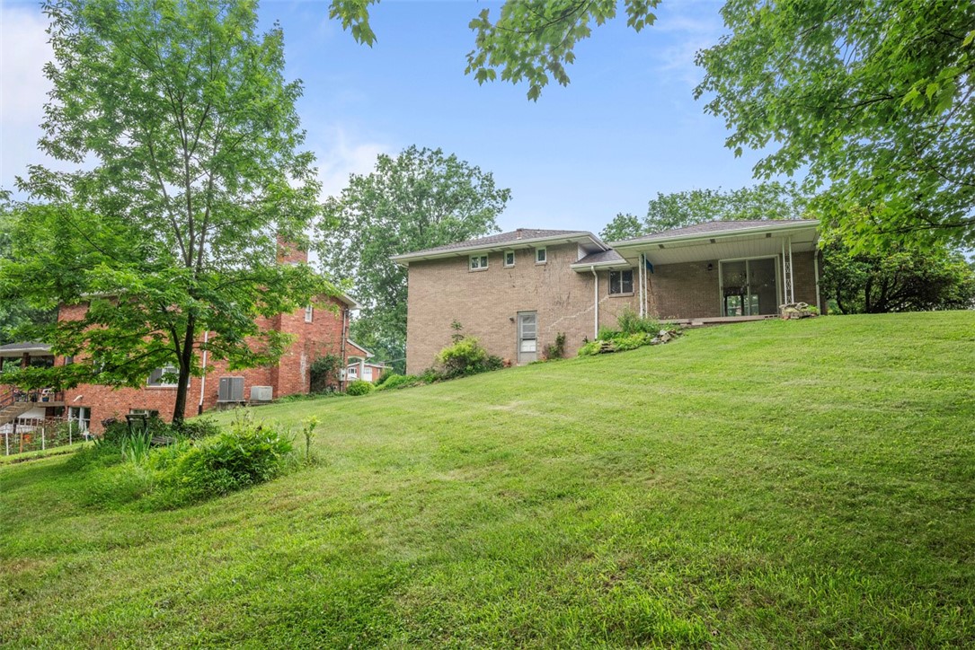 113 Claridge Dr