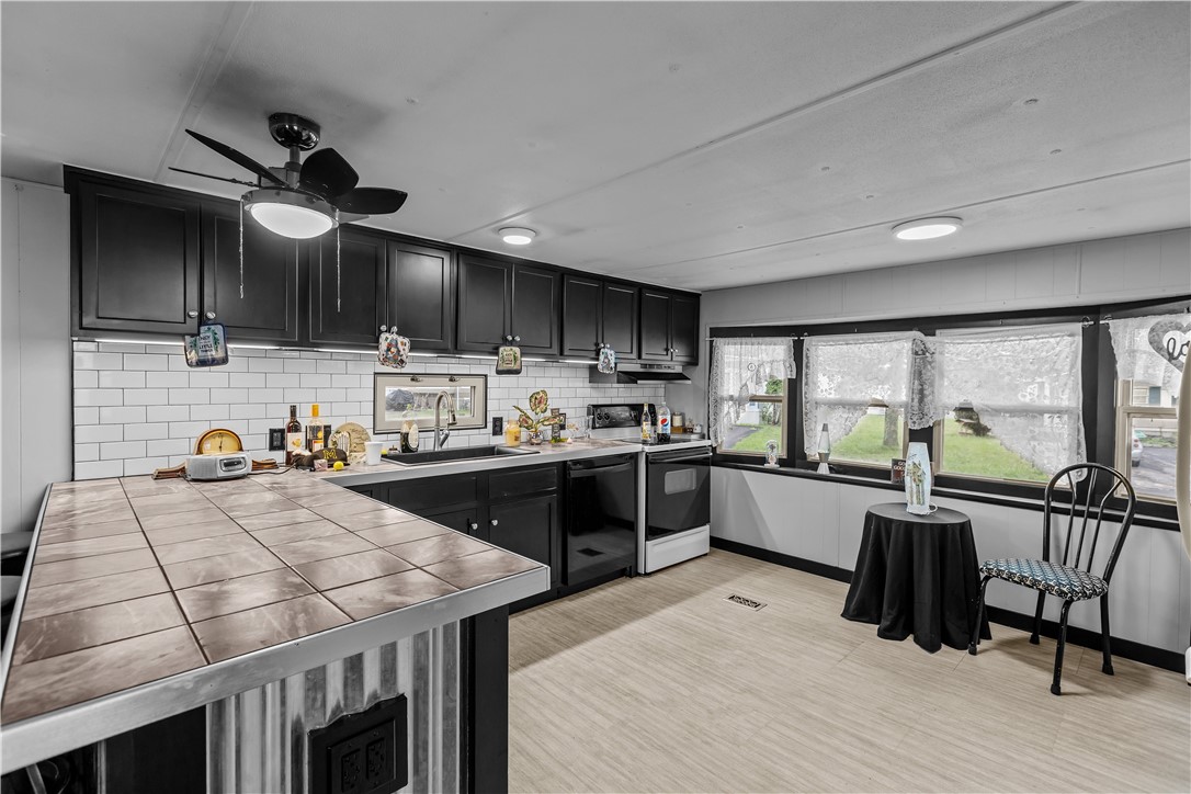 17 Sheryl Dr