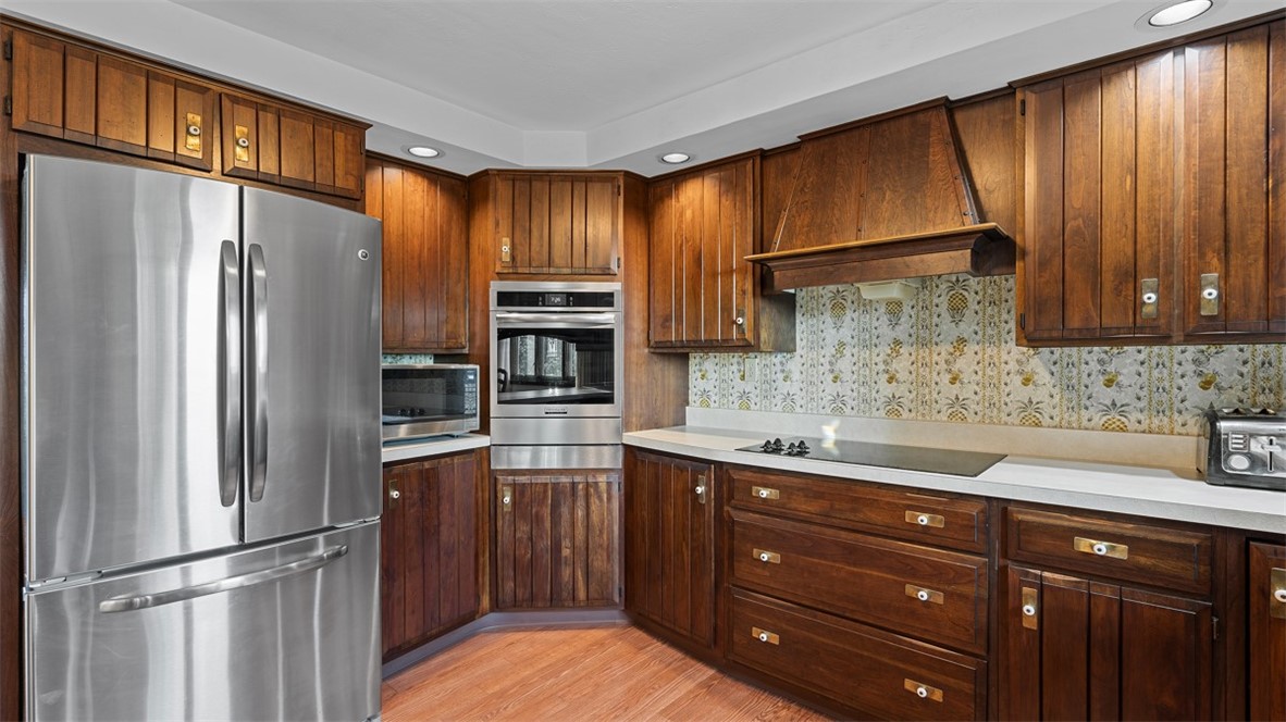 11 Sunnycrest Drive