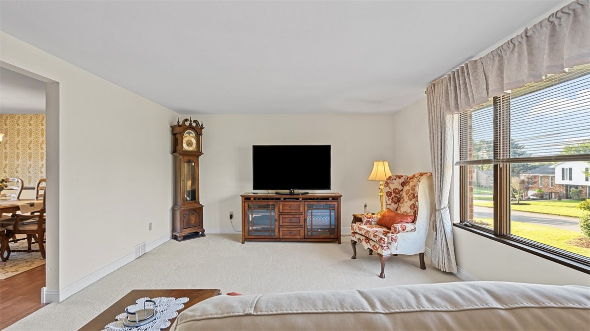 11 Sunnycrest Drive