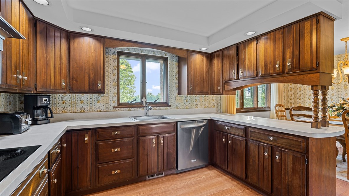11 Sunnycrest Drive