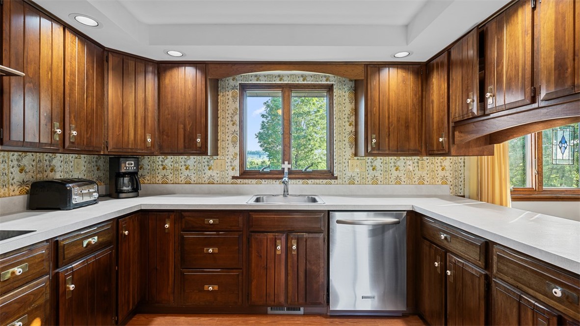 11 Sunnycrest Drive
