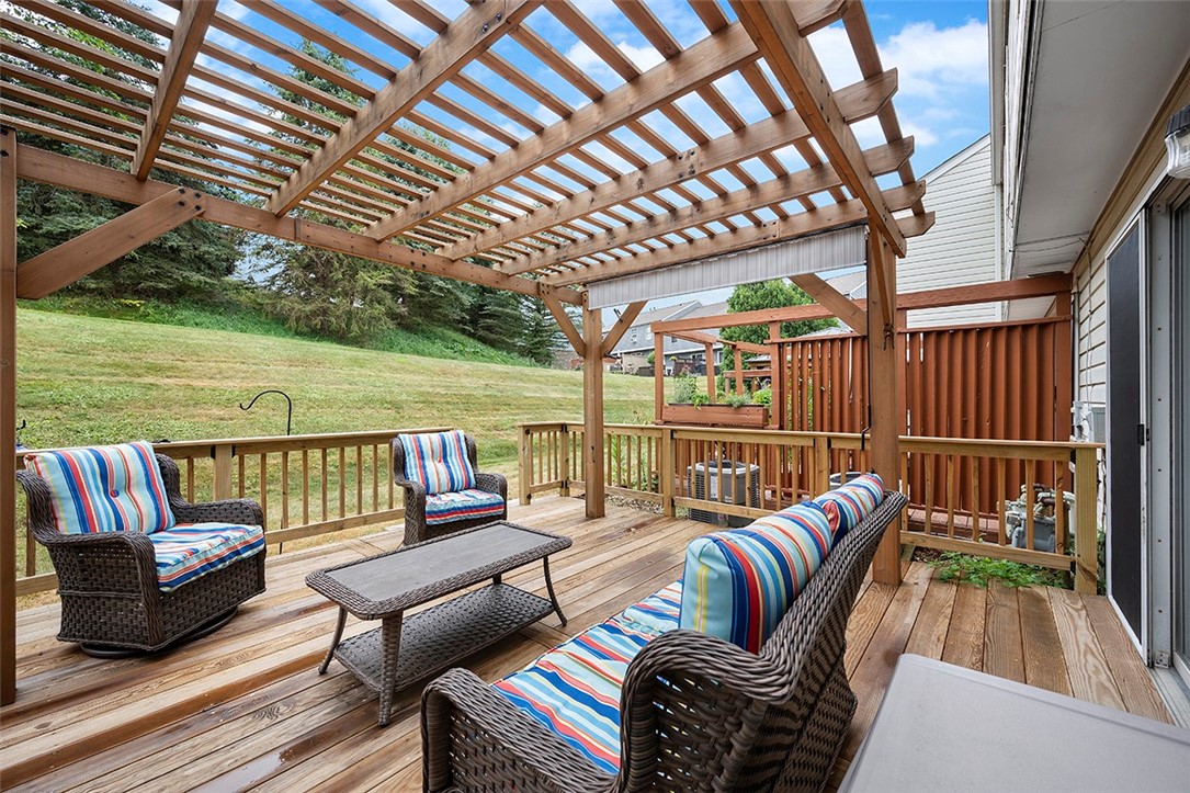 2522 Hawthorne Dr