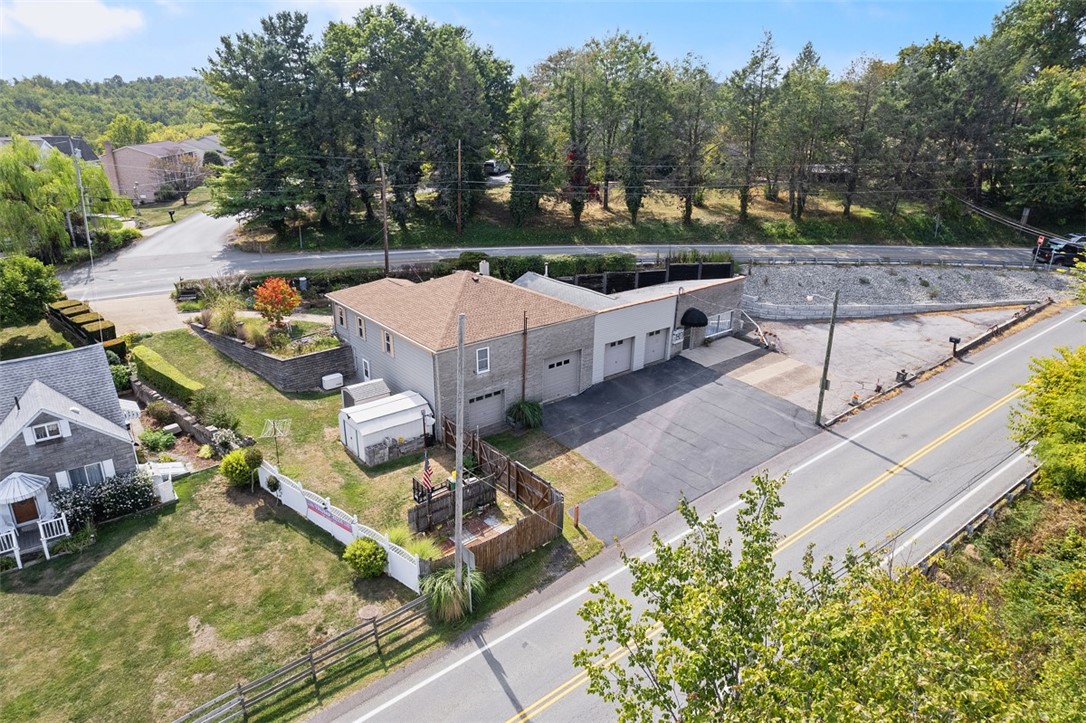 1201 Oakridge Rd
