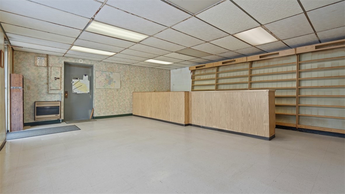 1201 Oakridge Rd