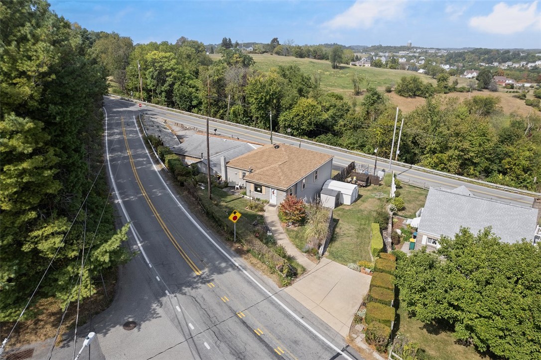 1201 Oakridge Rd