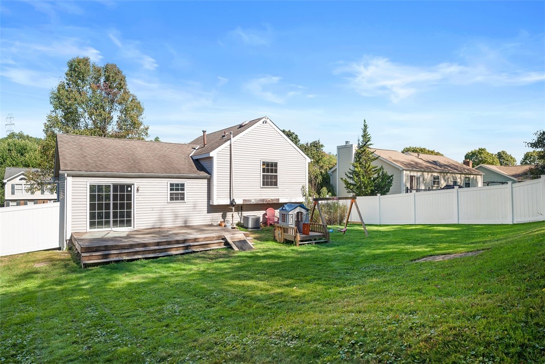 768 Greenhaven Dr