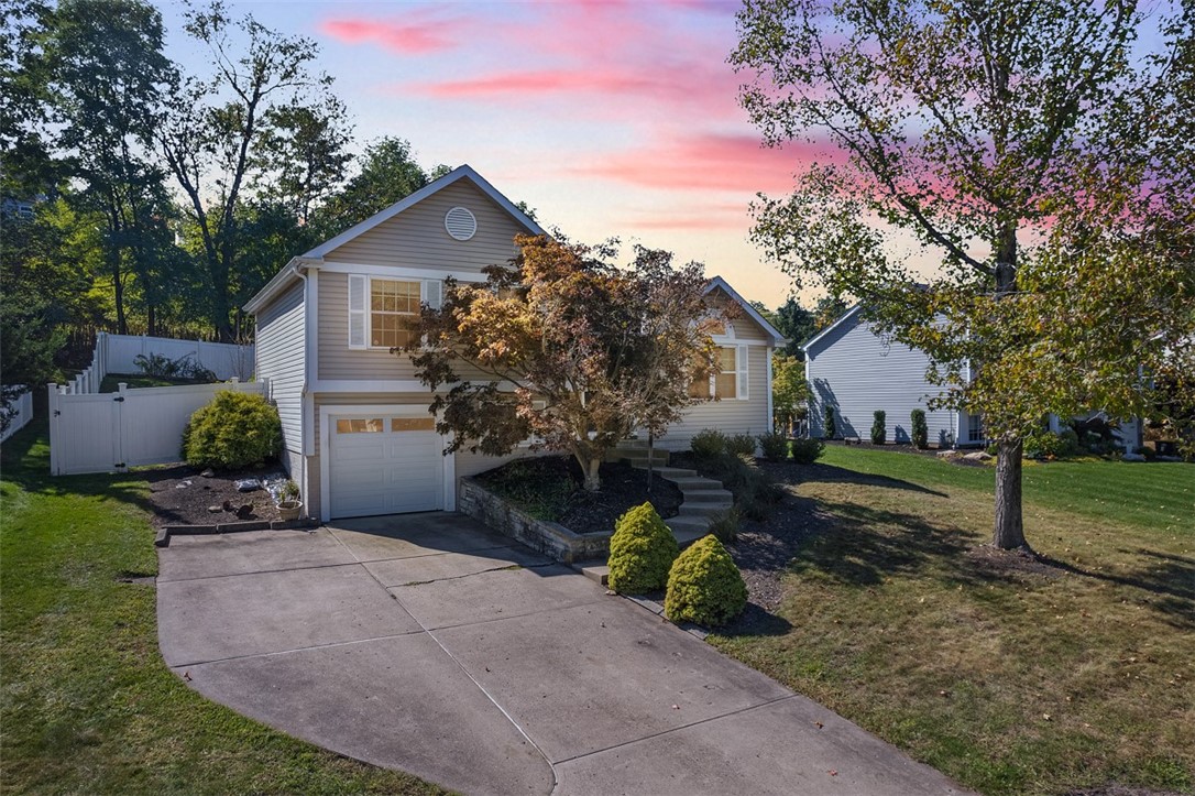 768 Greenhaven Dr