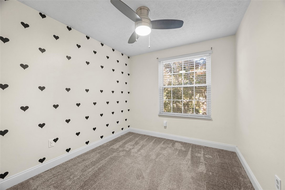 768 Greenhaven Dr