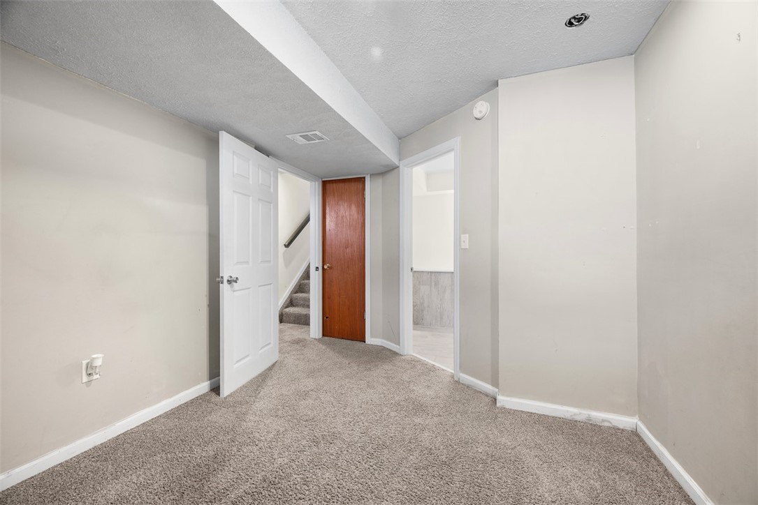 768 Greenhaven Dr