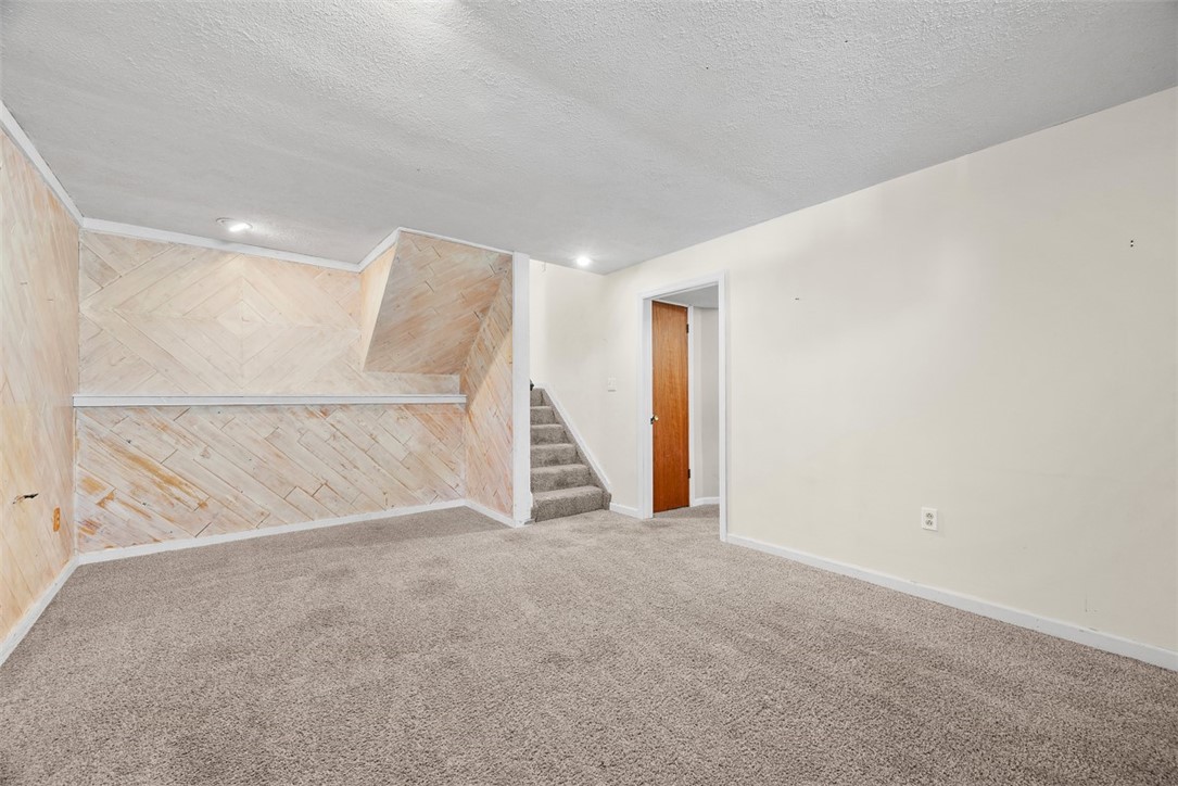 768 Greenhaven Dr