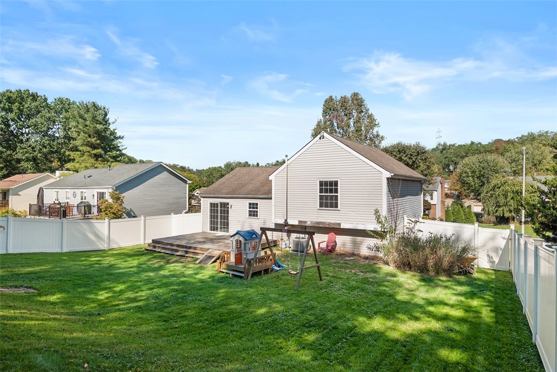 768 Greenhaven Dr