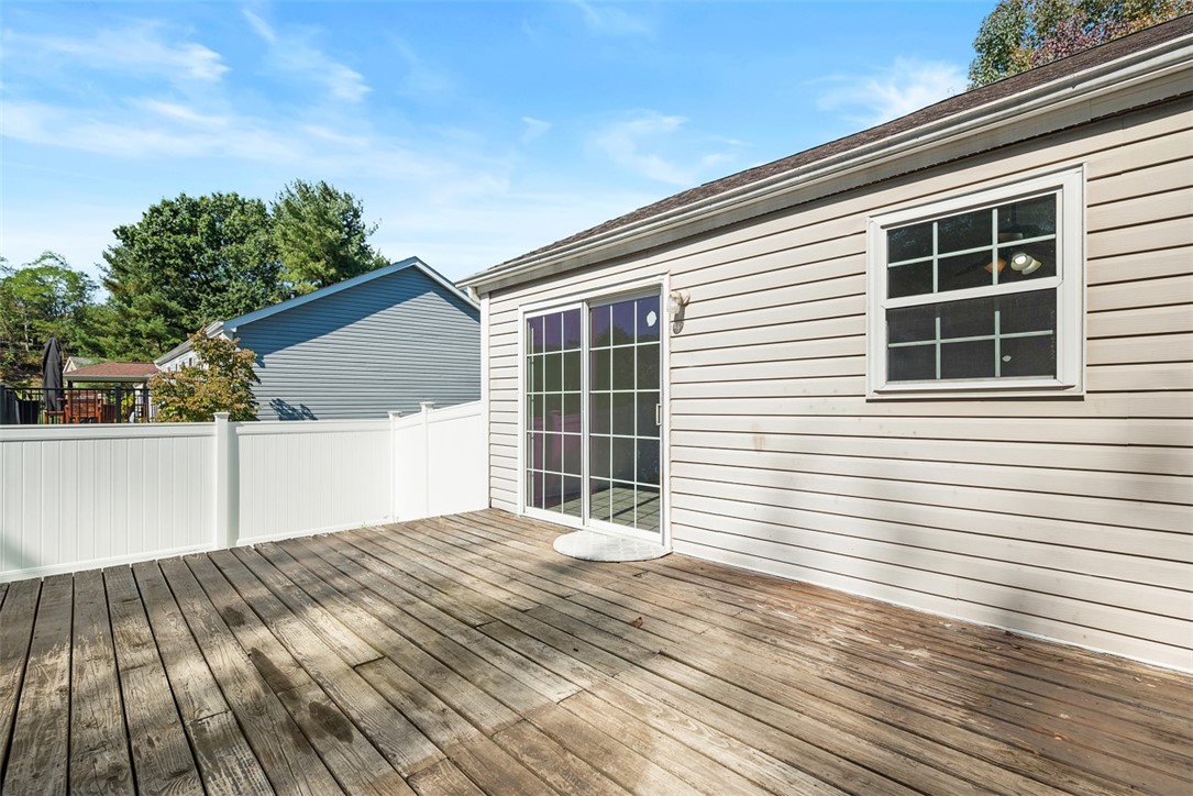 768 Greenhaven Dr