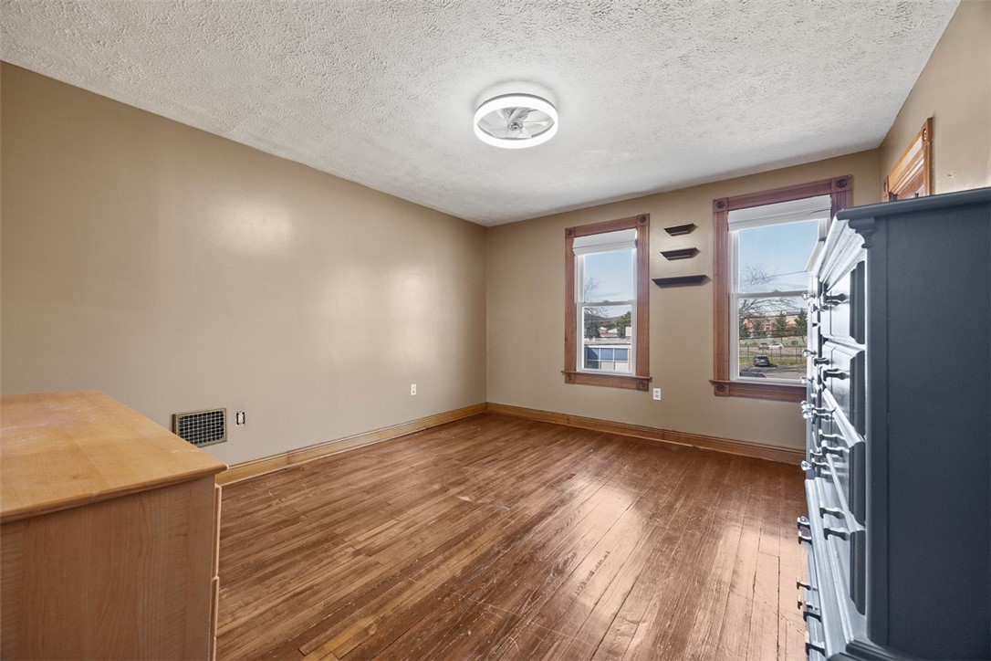516 8th Street