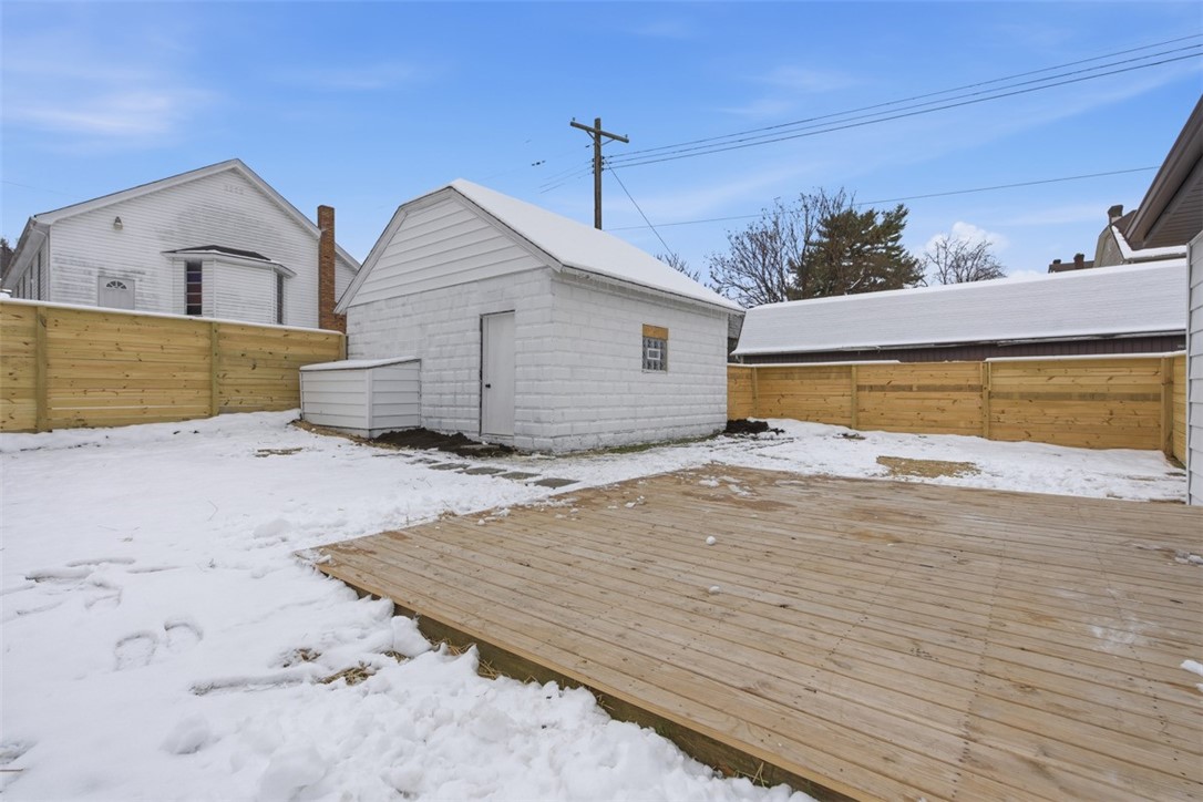 1227 Mcminn St