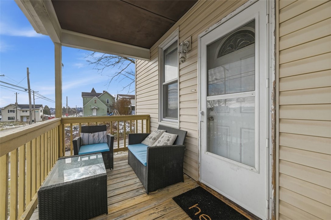 363 Maple Ave