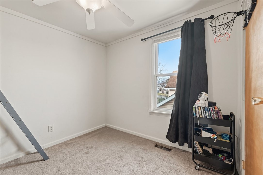 363 Maple Ave