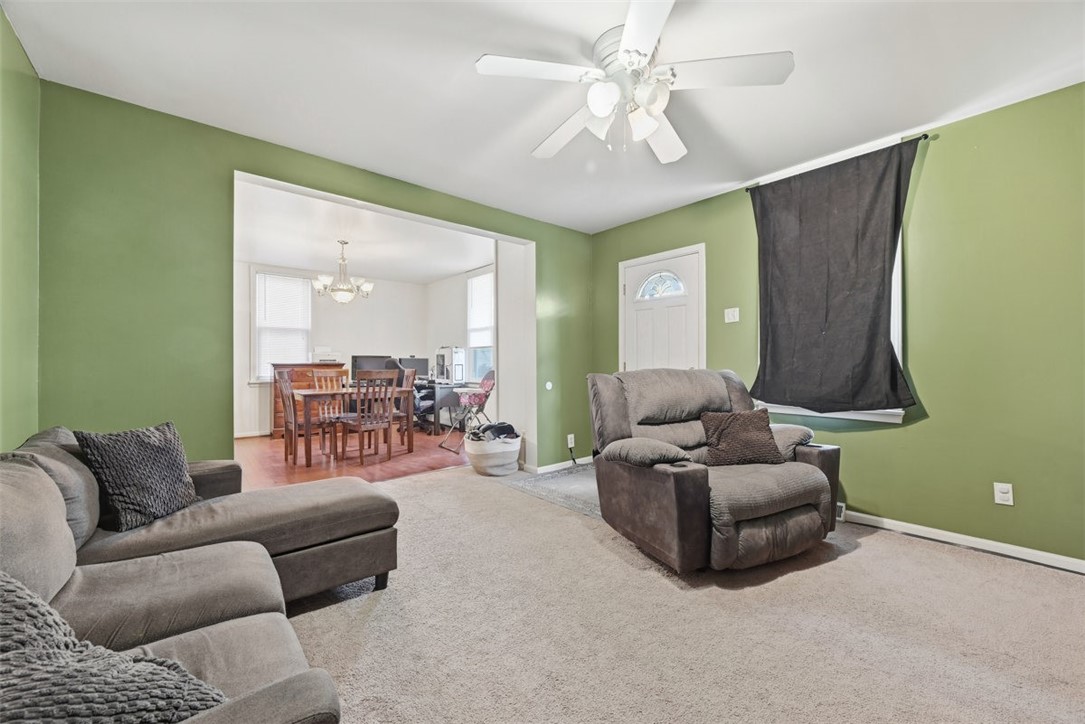 363 Maple Ave