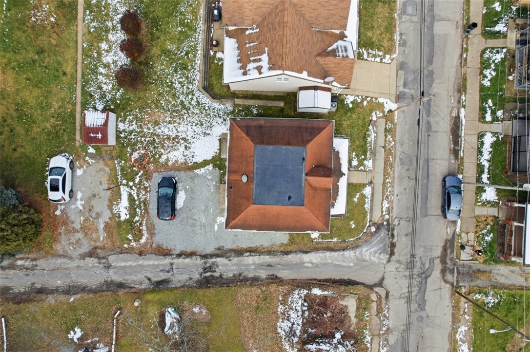 363 Maple Ave