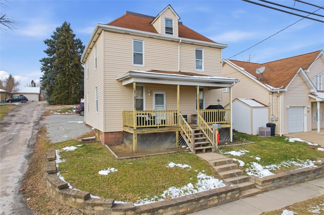 363 Maple Ave