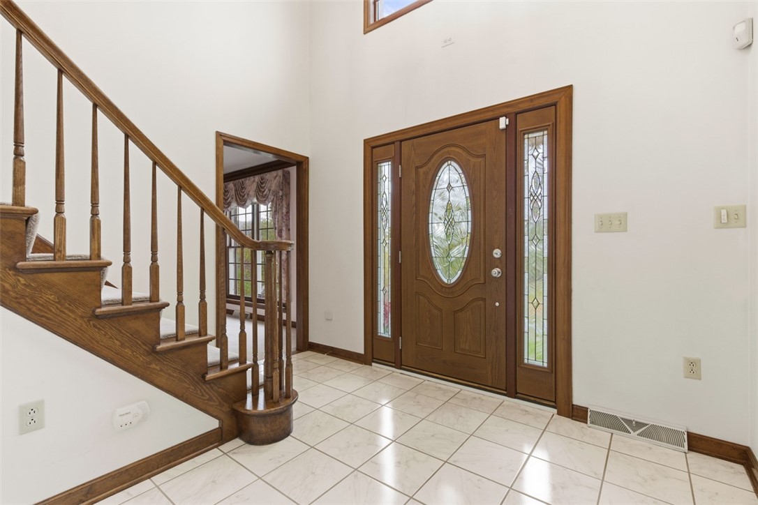 370 Cobblestone Cir