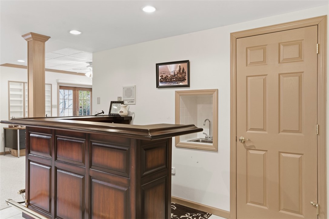 370 Cobblestone Cir