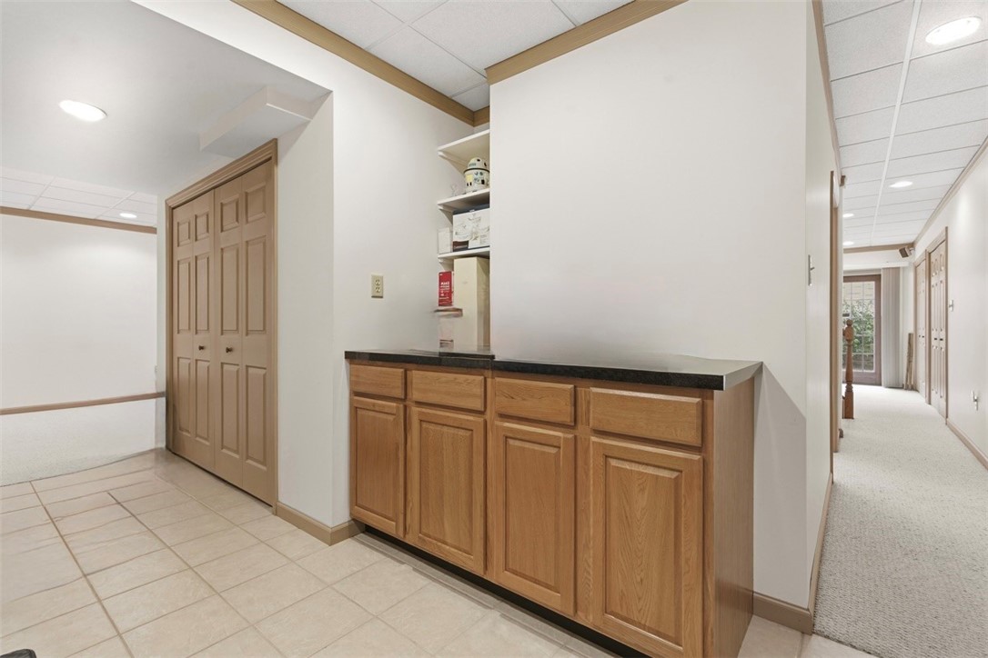 370 Cobblestone Cir