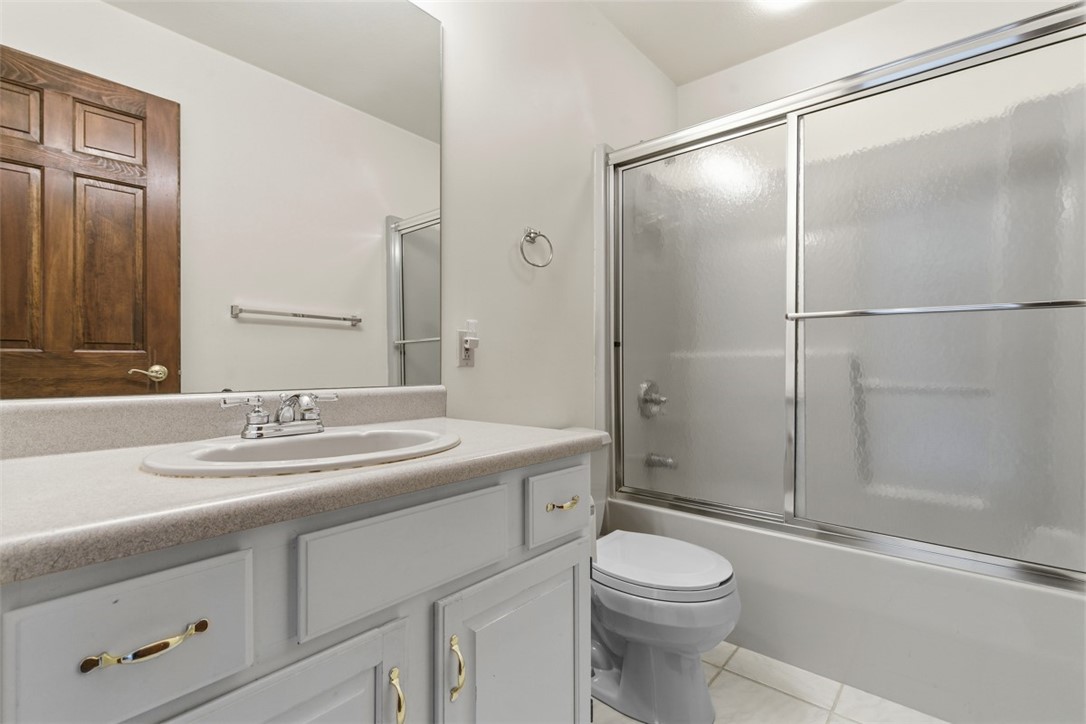 370 Cobblestone Cir