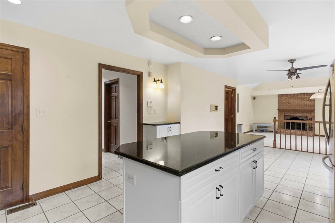 370 Cobblestone Cir