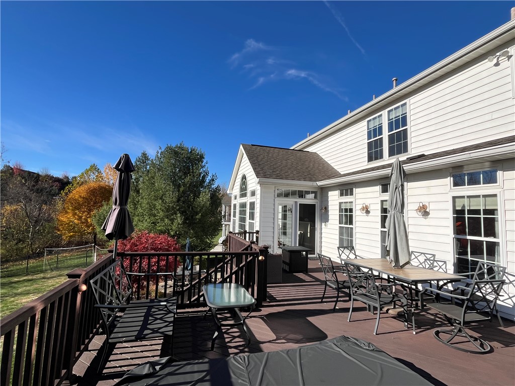 114 Tanglewood Dr