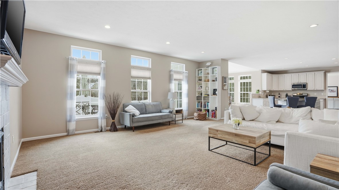114 Tanglewood Dr