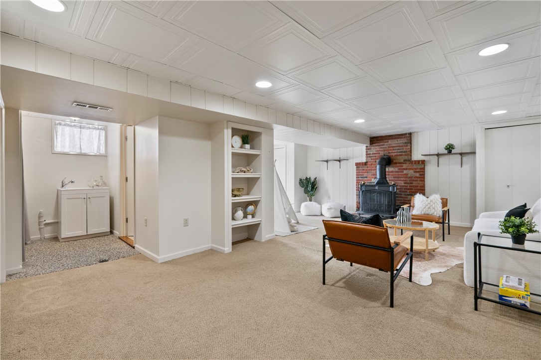 120 Mallard Dr