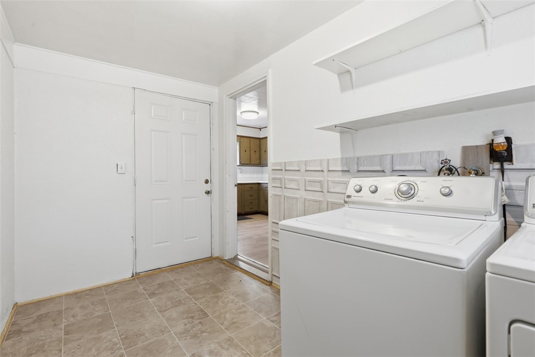 1395 Amity Ridge Rd